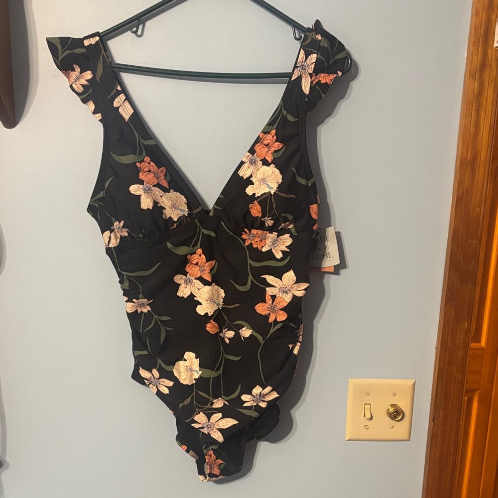 Shade & Shore Black Floral One Piece Swimsuit size Lg NWT